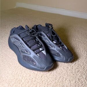 Adidas Yeezy 700 V3 Dark Glow
